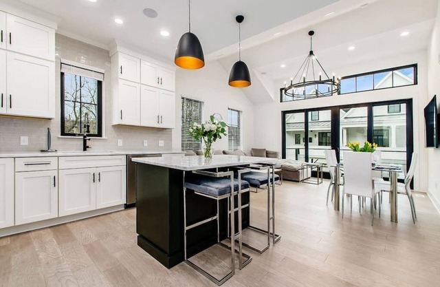 New Build Luxury Townhome | Heart of Short North w/Terrace