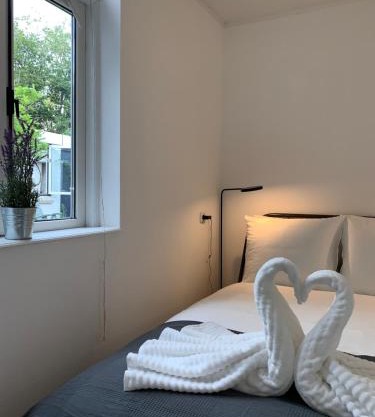 New City Garden view 5min TU Delft central room bentley utopia