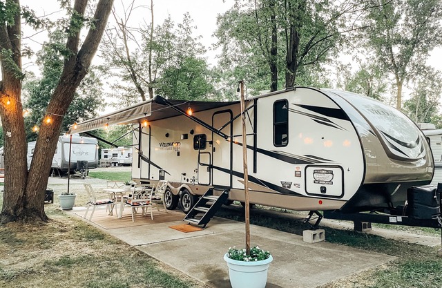 NEW! Clementine's at the Lake-Camping Oasis