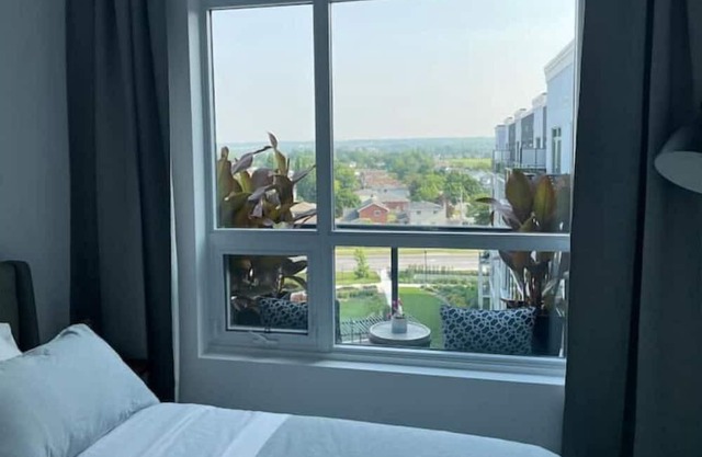 New condo close to wineries