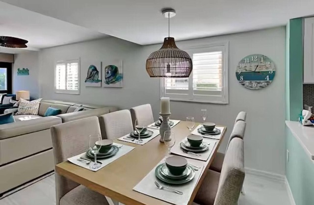 New Condo Minutes to Fort Myers Beach & Sanibel