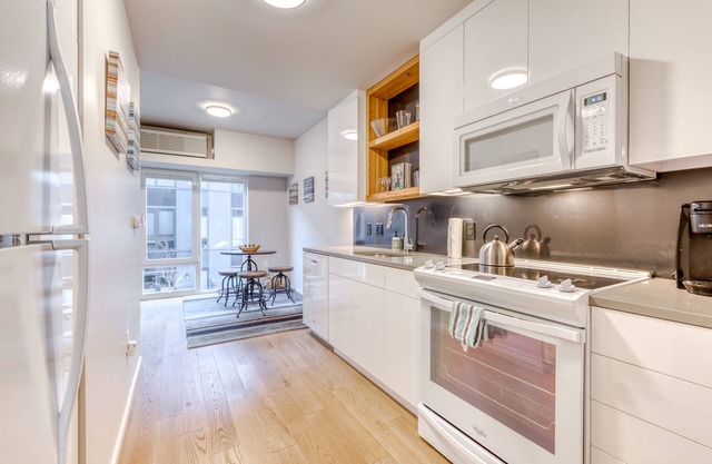 New Condo Offers Great Location, Plenty of Services, Walk Everywhere