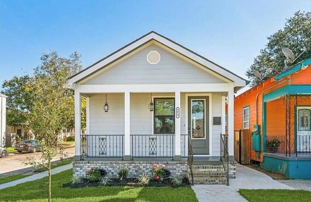 New Construction -3BR/2 Full bath in Safe Gentilly area