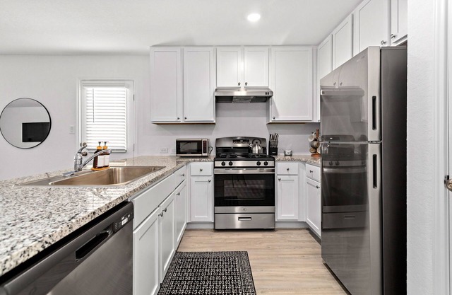 NEW Cozy Casita near Downtown