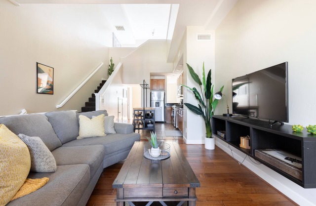 NEW! Downtown Tempe Loft - Walk to ASU & Mill Ave.