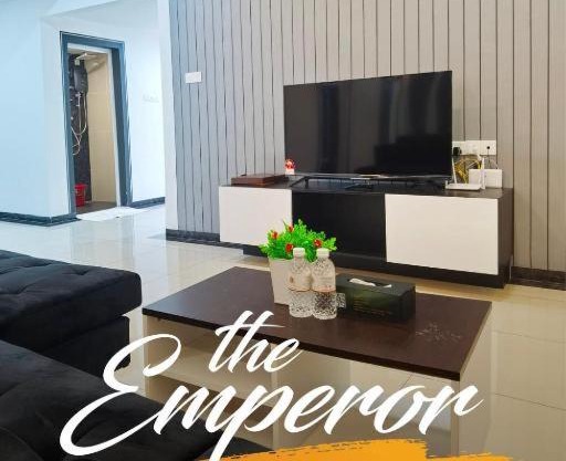 NEW EMPEROR HOMESTAY