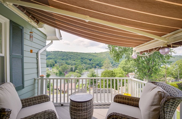 New Fairfield Vacation Rental w/Lake Views!