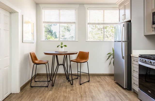 New Garden Escape, Oakland, be the first to stay!