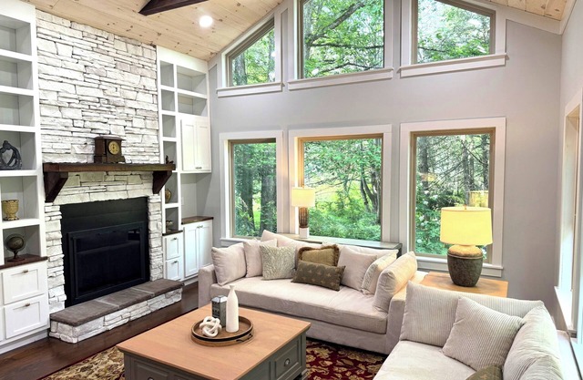 New Great Room addition, beautifully furnished & ready for your enjoyment!