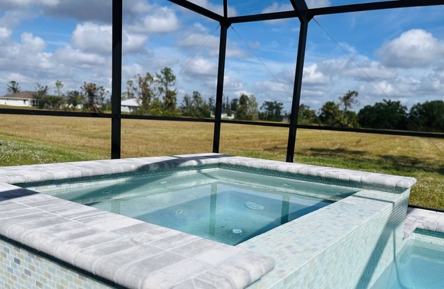 New heated pool/spa overlooking natural florida preserve.