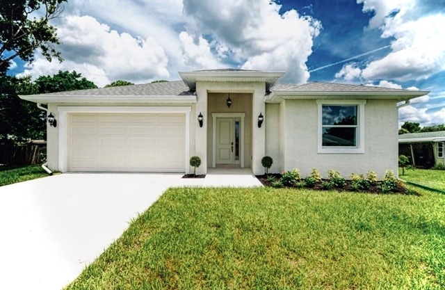 NEW HOUSE in Venice, 3.9mi away from the Beach