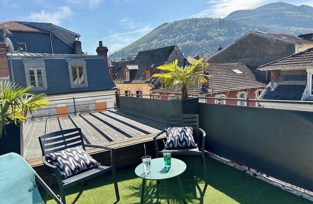 💙 New! "La Terrasse de Bernadette" downtown with panoramic view