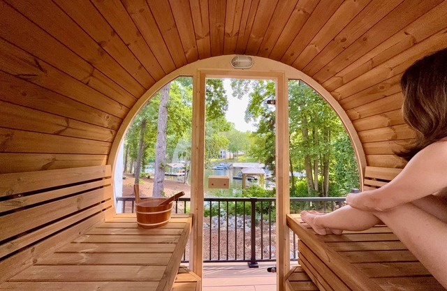 *NEW* Lakefront Wellness Escape Hot tub & Yoga
