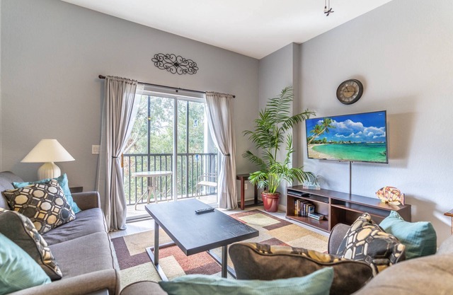 New Listing! Bahama Bay Resort, 5mi to Disney & 15mi to Universal - IT1072