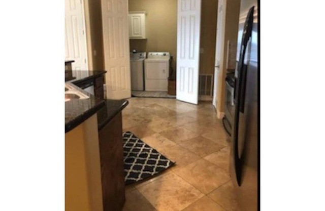 New Listing! Gorgeous Sunset Cove Condo