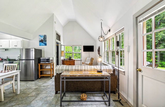 NEW LISTING Rustic Charm Meets Modern Comfort at Rock Haven Sugar House in Reading, VT