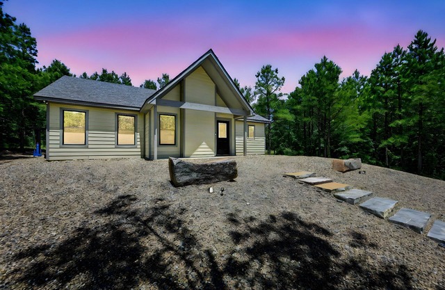 New Listing! Secluded, Hot tub, Fire pit, Swings , ATV-trail access n& much more