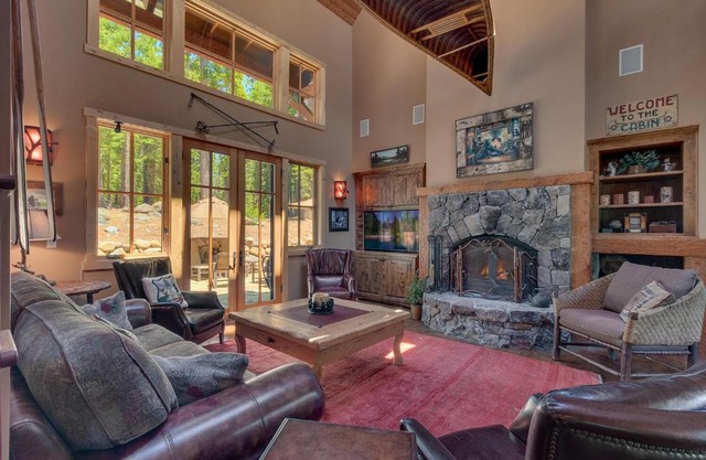 New Listing! West Shore Bliss - 4BR, Private Hot Tub