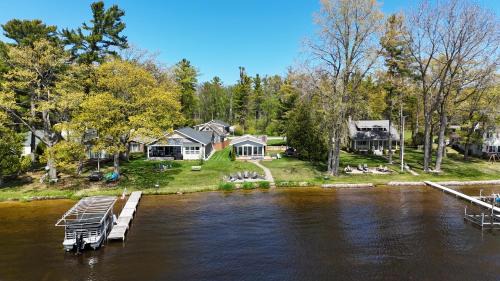 New! Loon Lodge - Lakefront With Private Dock!