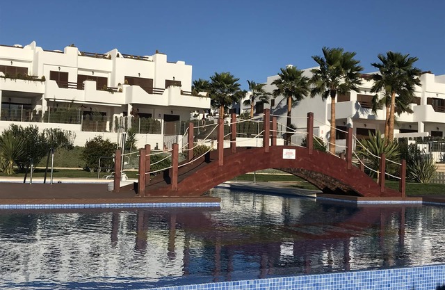 New LUXURY IBIZA style apartment + ROOF TERRACE @ BEACH & VILLAGE, sports & golf