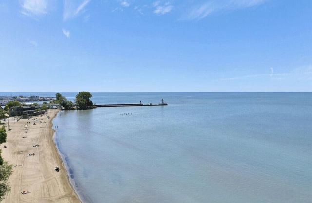 NEW! Luxury 1BR - 5 minutes to Port Dover Beach