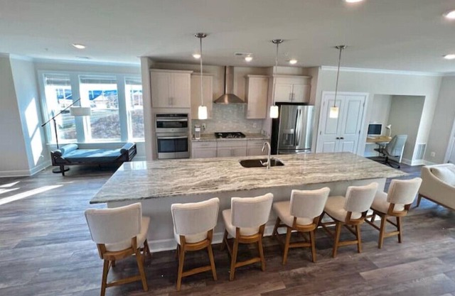 New Luxury and Modern in Stonebridge