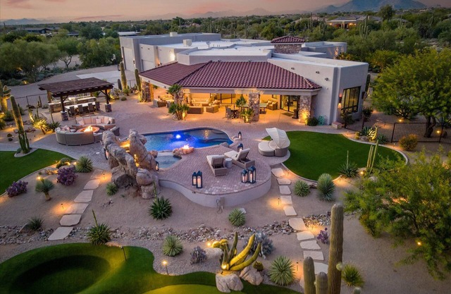 *New* Luxury Scottsdale Estate ~ Pool/Spa ~ Golf ~ Views!