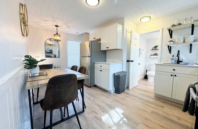 New - Mins to Concord/Nashua - Walk to Downtown -