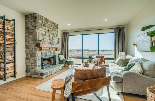 New Modern Farmhouse with Epic Views