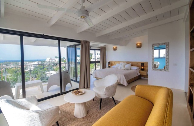 New OceanView Boutique Hotel- Suite 8