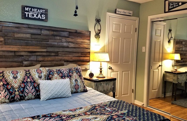 NEW ON MARKET!, CUTE, UPDATED, Home in beautiful area of WACO,10 MIN. from SILOS