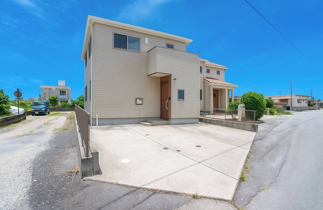 NEW OPEN Entire building available for rent Comf/Shimajiri-gun Okinawa