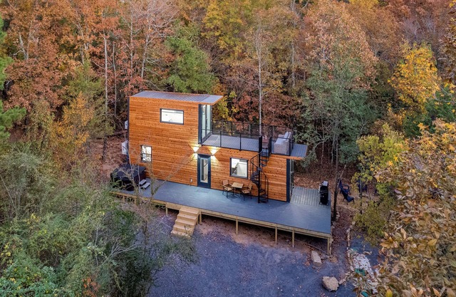 New - Pine View MicroCabin - Rare