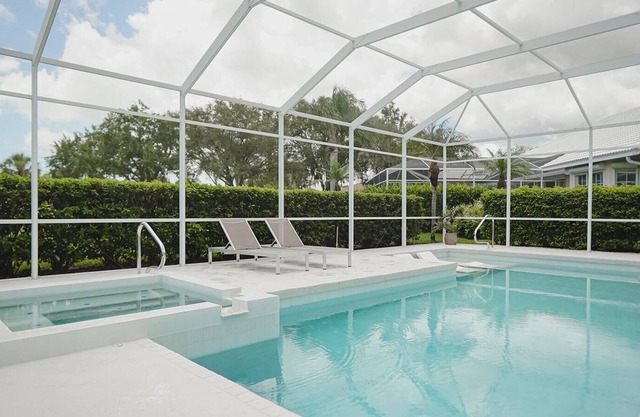 NEW Renovated, fully furnished home in a STONEYBROOK Golf community