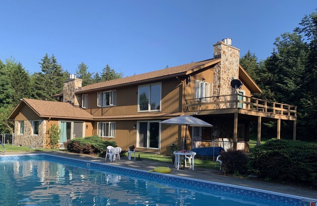 New Rental! Fabulous, Spacious Mountain Family Retreat on 13 Acres