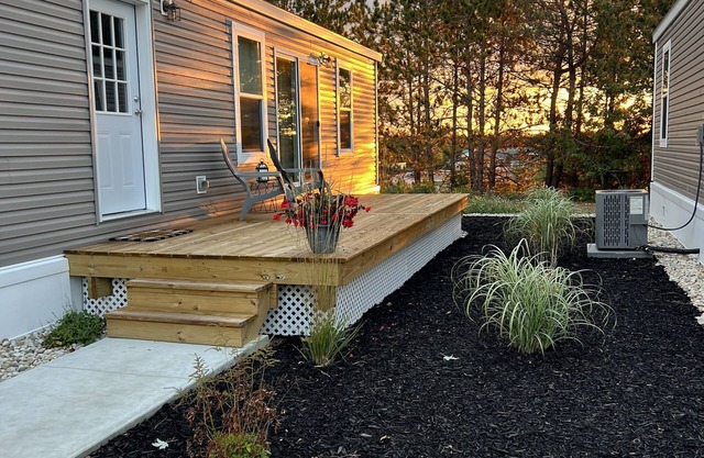 New Resort with King Bed, nestled between Harbor Springs and Petoskey.