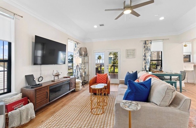 NEW! The Kipp House! Luxury home walking distance to Boardwalk!