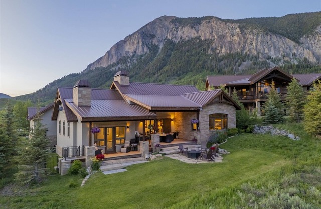 New to VRBO! Fairway Dreams/Incredible Views! Luxury only Minutes to Town/Skiing