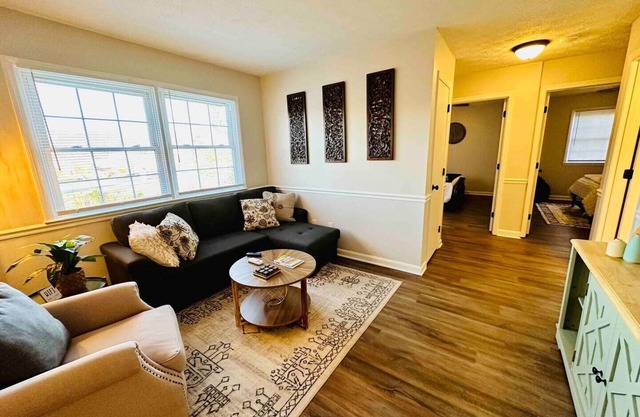 ! NEW Unit 20, Downtown Condo, 2br/1ba walking distance to Centre college