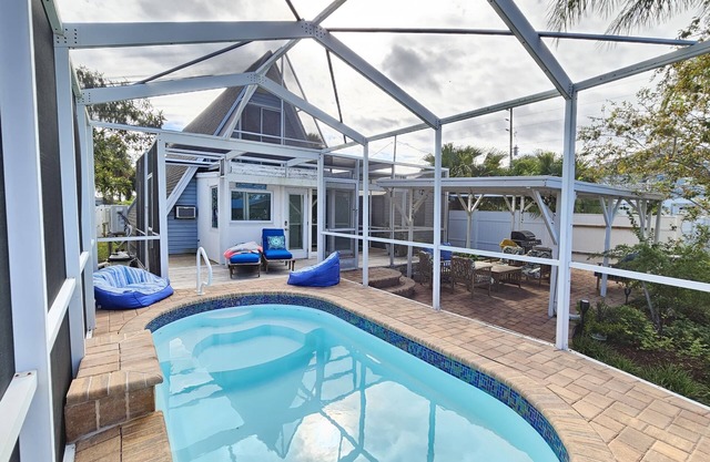 NEW - Waterfront A Frame - Screened In Pool - Pet Friendly - Private Dock