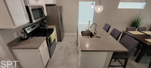 New Waterfront Bungalow - Fishermans Paradise - Bungalow Tarvana