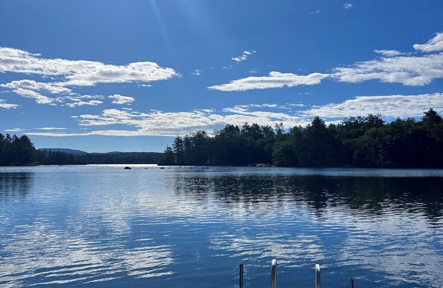 NEW! WINNISQUAM LAKEFRONT ~ PRIVATE DOCK ~ FIRE PIT ~ SLEEPS 12