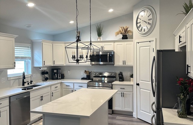 Newer family friendly home close to downtown and Campus.