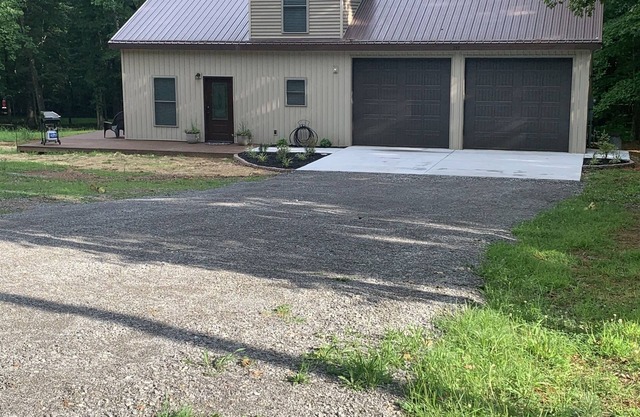 "NEWLY BUILT" 3 Bedroom/2Bath House on the Lake