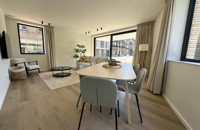 Newly built ground floor apartment near the beach