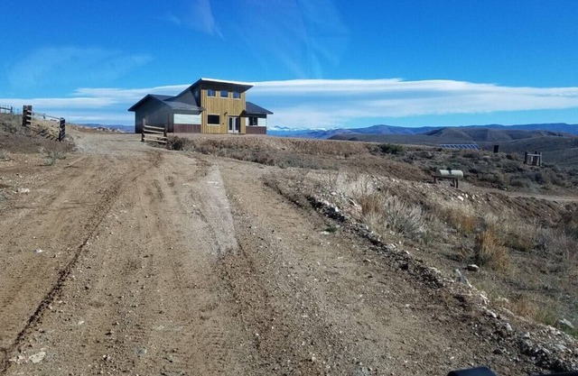 Newly Built House with Amazing Views and Close to Henderson Mill