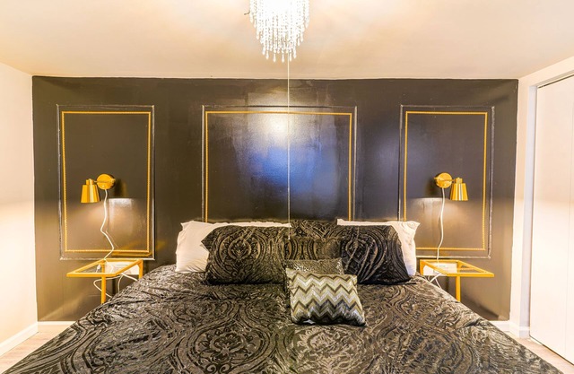 Newly Built King Bed Suite