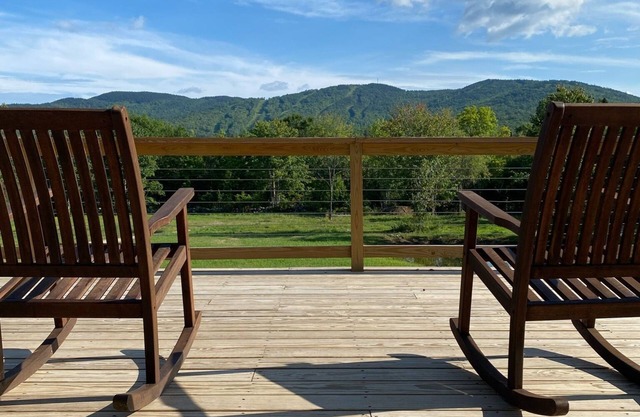 Newly built ragged mtn ski house