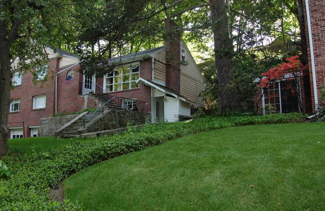 Newly furnished and renovated, nice & cozy 4BR-Free parking