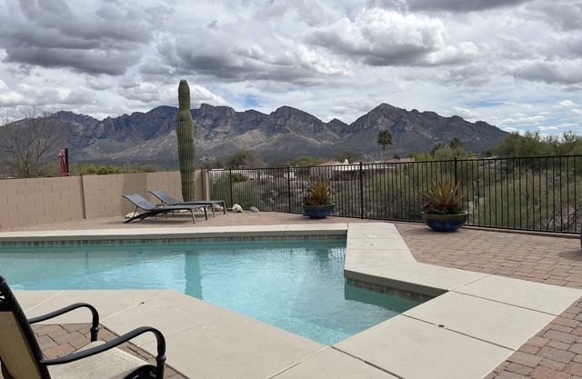 Newly Listed Breathtaking Mountain View Vacation Home with Outdoor Pool